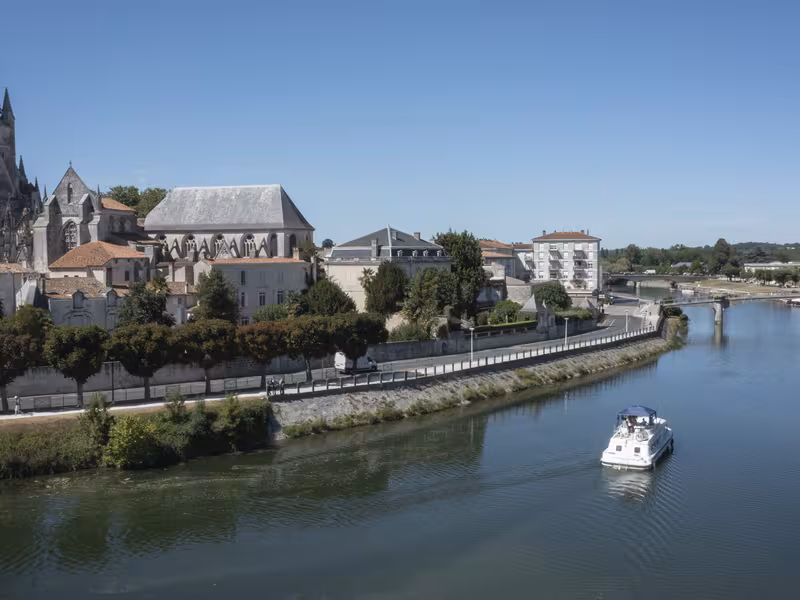 Saintes